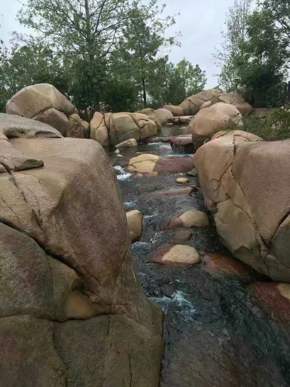 浅谈园林景观置石叠石设计